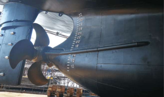 piping-outside-the-stern-tube-mv-patron-vertom